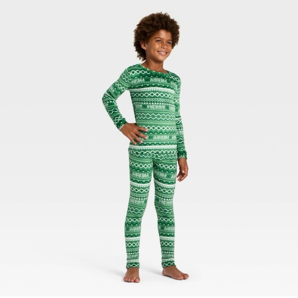 NWT Cat& Jack Green Patterned Kids Pajama Set Size 8